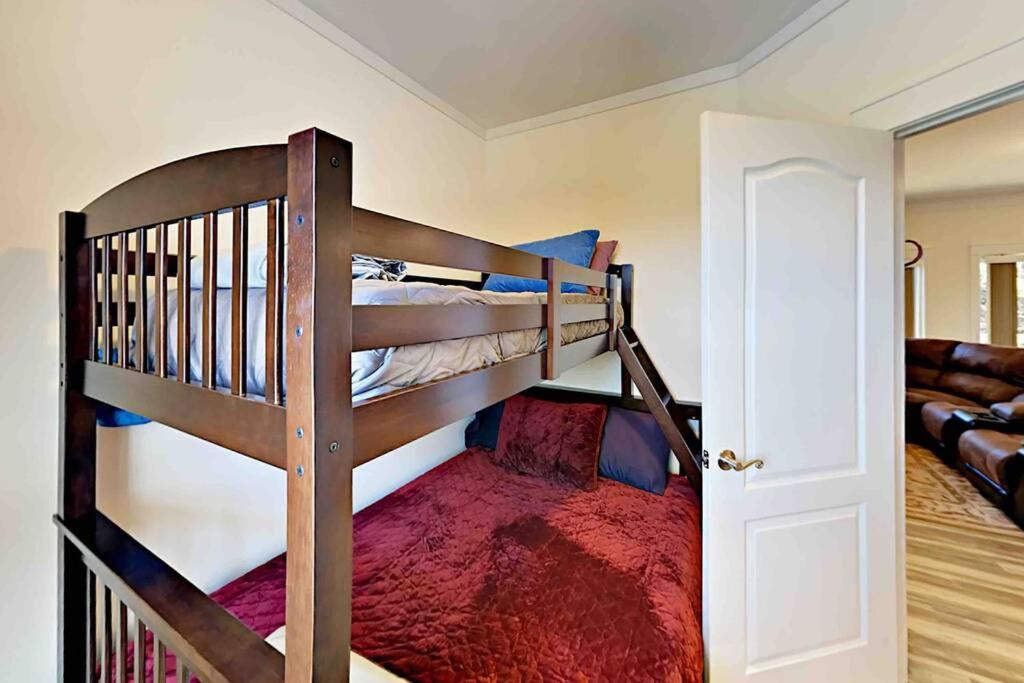 Serenity Views Comfort - Close To City & Parkway! Weaverville Eksteriør billede