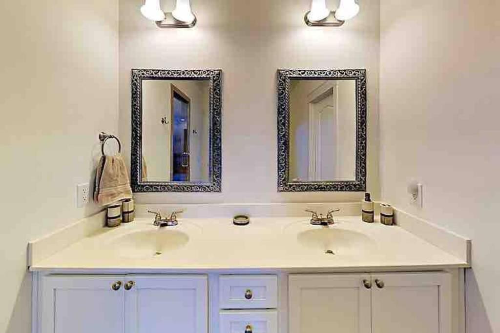Serenity Views Comfort - Close To City & Parkway! Weaverville Eksteriør billede